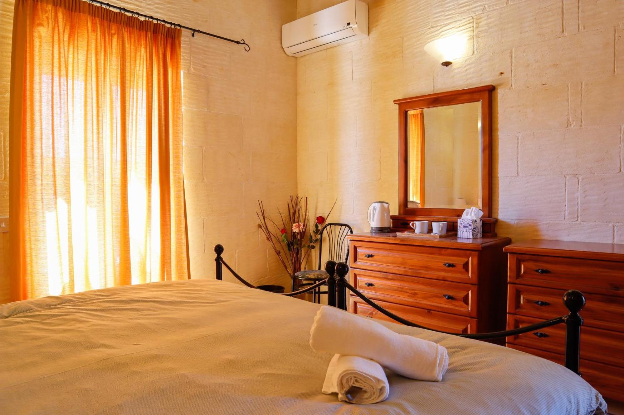Rosehill B&B Xagħra Exteriör bild